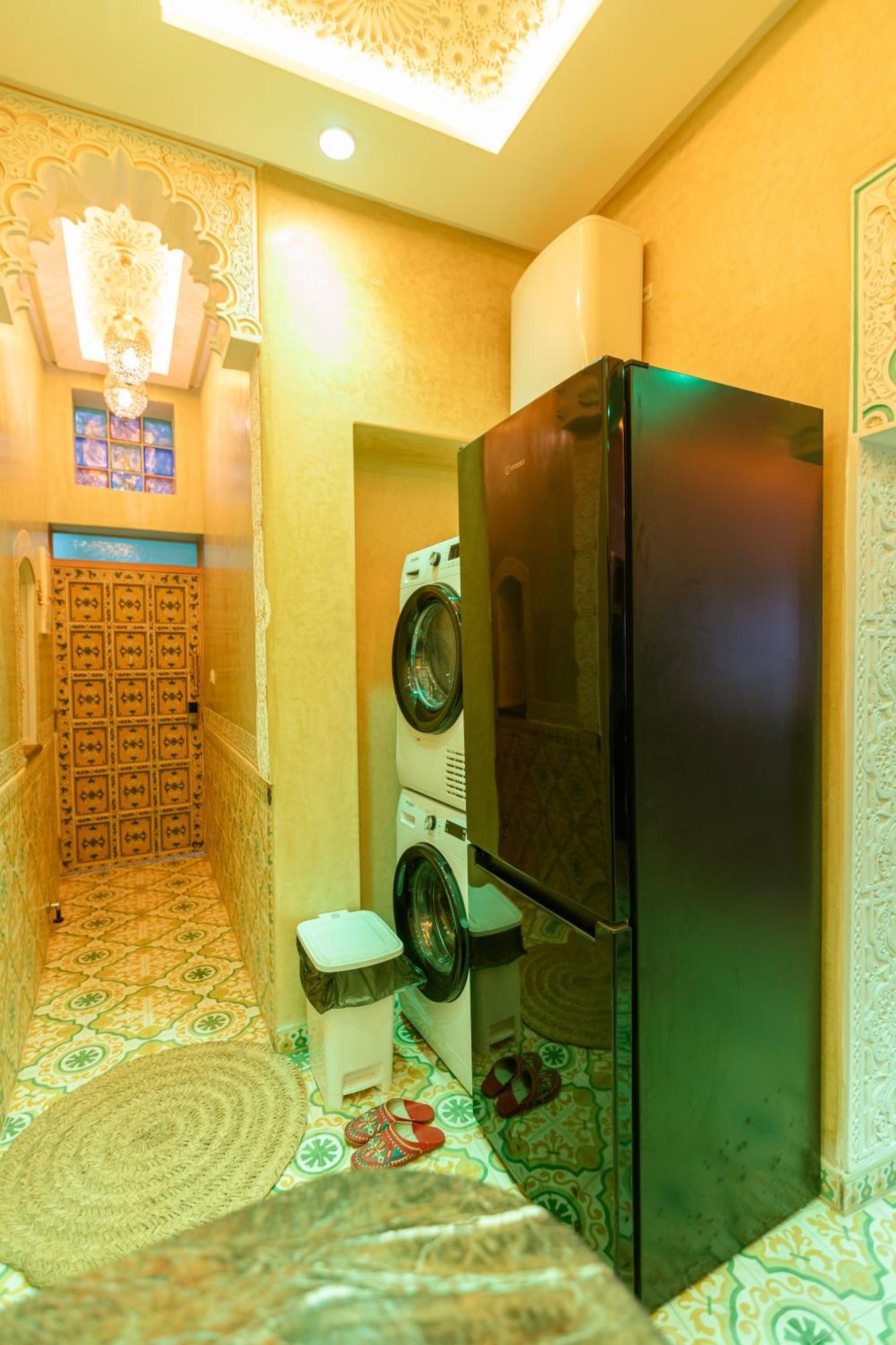 Colorful Traditional Riad W/Views Of Spain Tanger Exterior foto