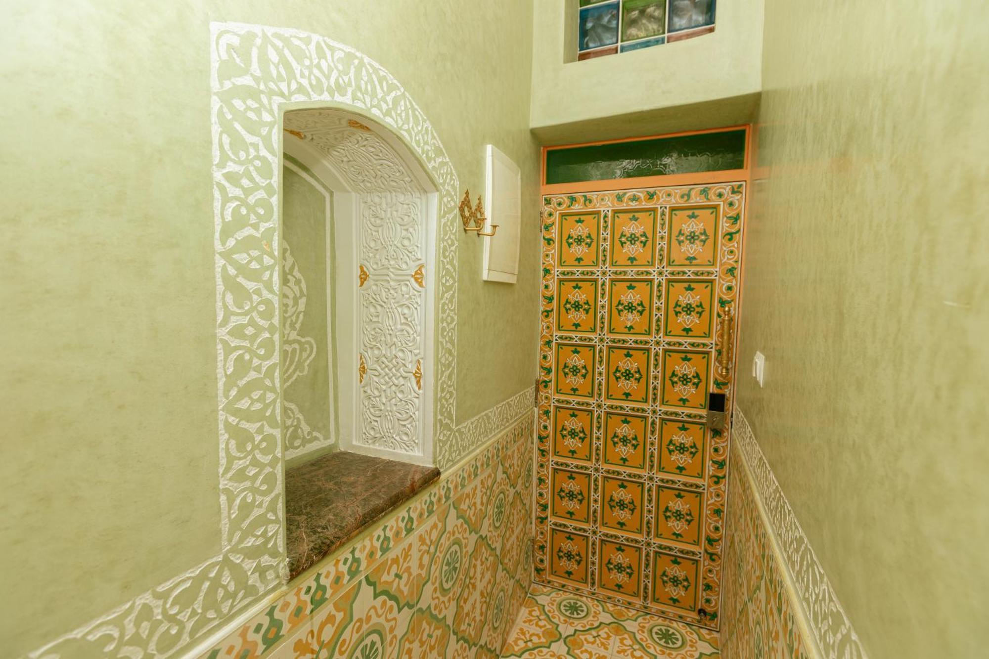 Colorful Traditional Riad W/Views Of Spain Tanger Exterior foto